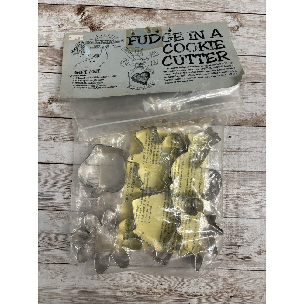 Vintage "Off the Beaten Path" Fudge in a Cookie Cutter Kit - [FALL ] - Complete